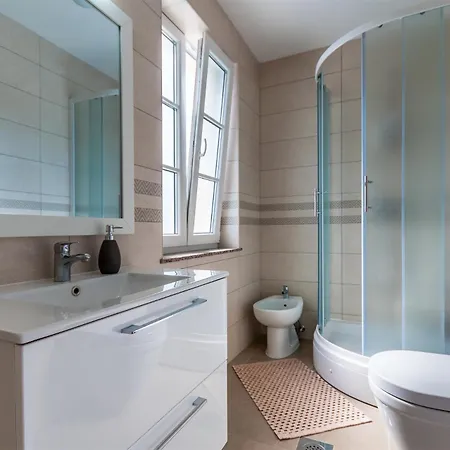 Jakov Casa de Férias Rojnići