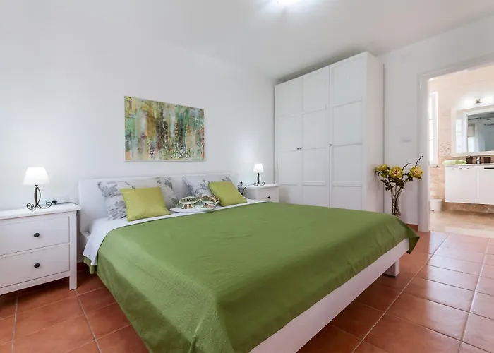 Jakov Holiday home Rojnici